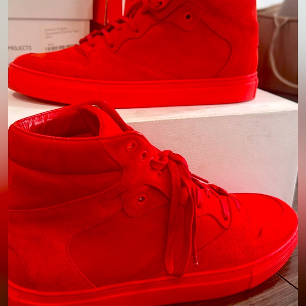 Authentic Balenciaga Red Rogue Sneaker Pelle 

Sixe Uk 41 / US 10